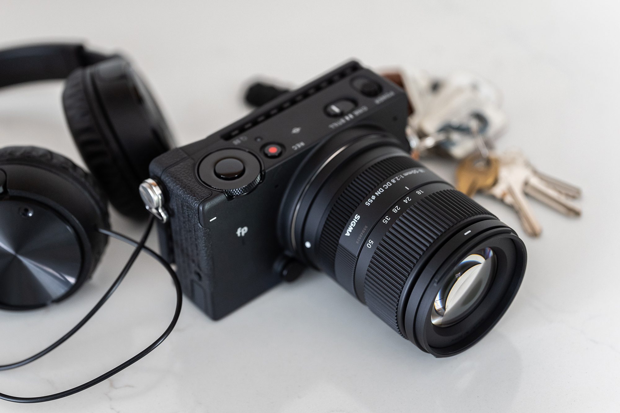 First Look: SIGMA 18-50mm F2.8 DC DN Contemporary Lens | SIGMA Blog