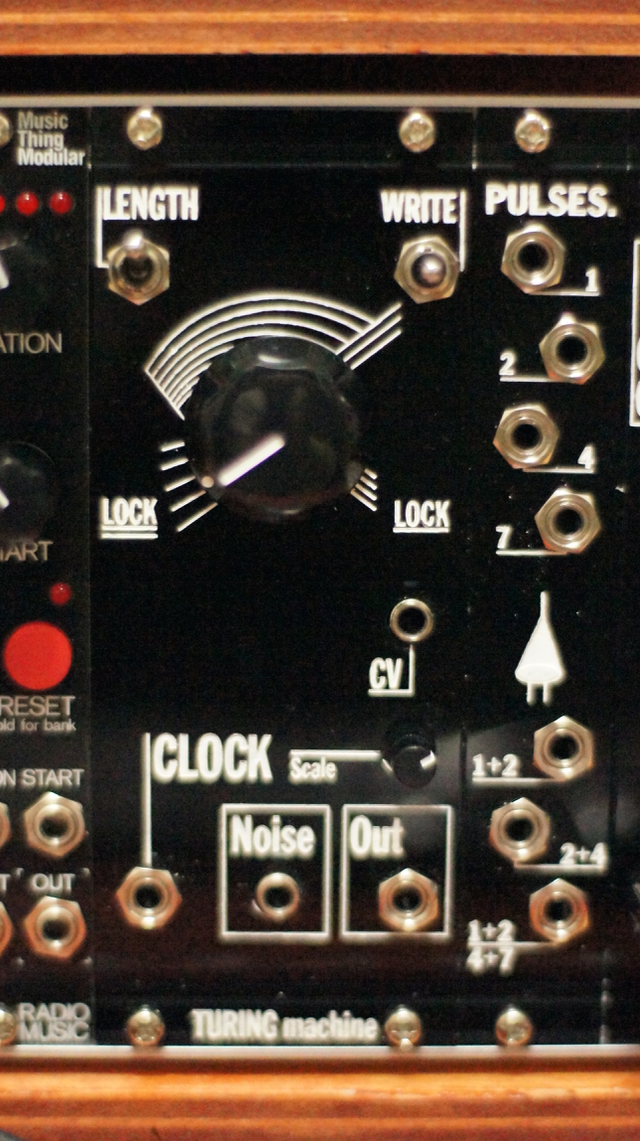 どう写っているかは気にしないつもり: Turing Machine Mk II 組み立て