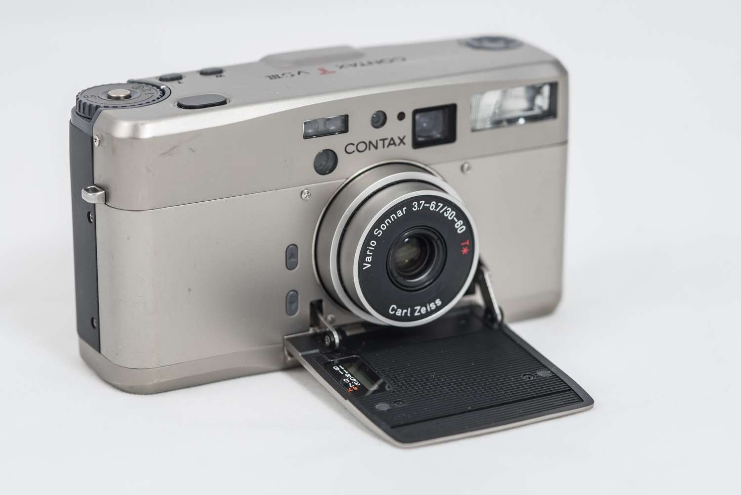 Rangefinder Chronicles: The Contax TVS-III - Another wonderful