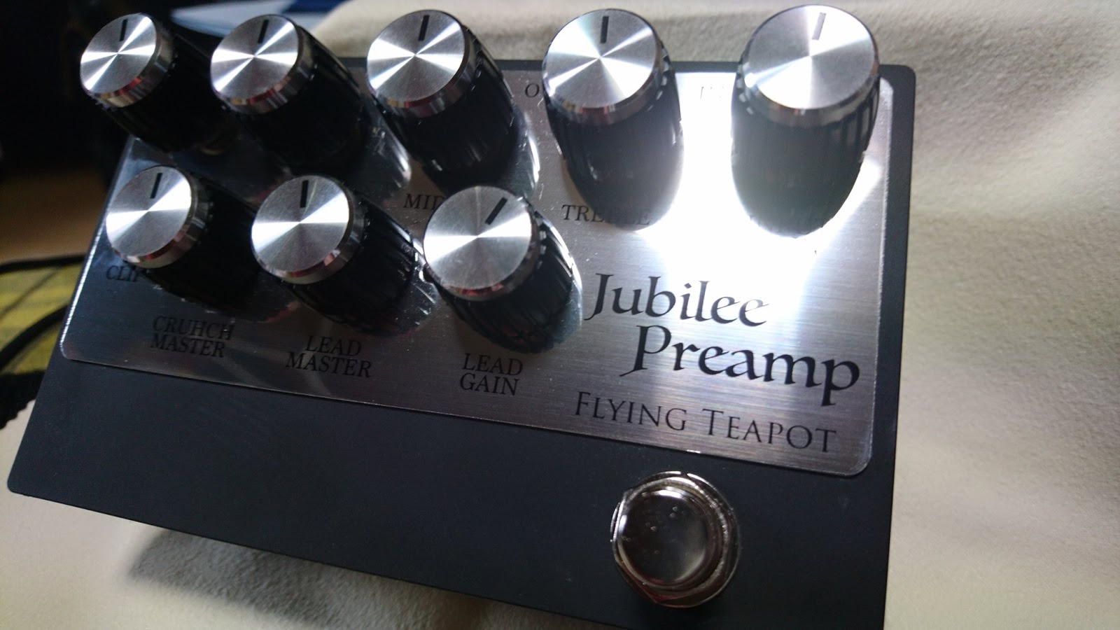 やしょログ: 【エフェクター】Flying Teapot Jubilee Preamp