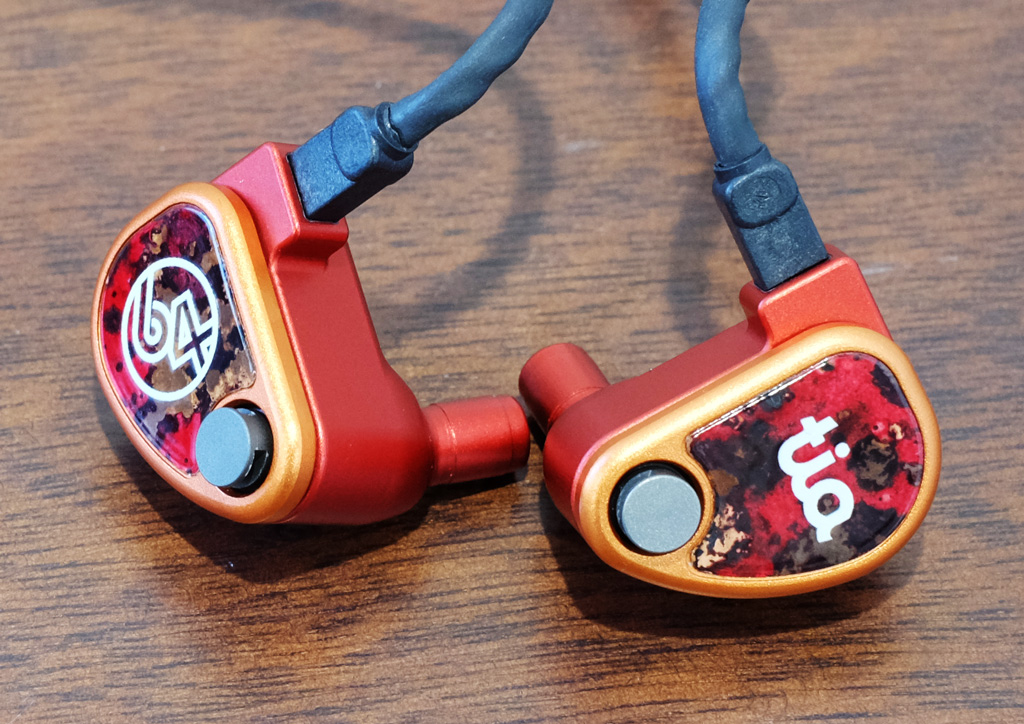 Sandal Audio: 64 Audio tia Fourté & U18 tzar イヤホンの試聴レビュー