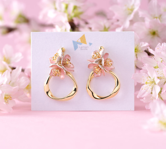 K14gf】桜の花とツイストリング ピアス(イヤリング変更可) ピアス 春