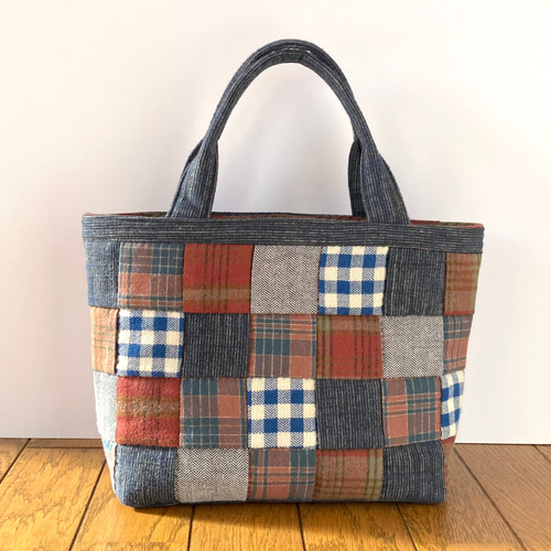 ミニパッチワークキルトバッグ トートバッグ lilla＊ 通販 16762441