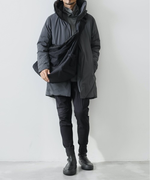 ATTACHMENT（アタッチメント）の「COW LEATHER BACK ZIP SNEAKERS