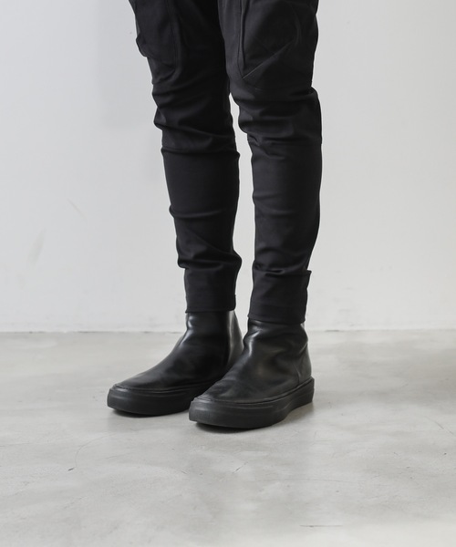 ATTACHMENT（アタッチメント）の「COW LEATHER BACK ZIP SNEAKERS
