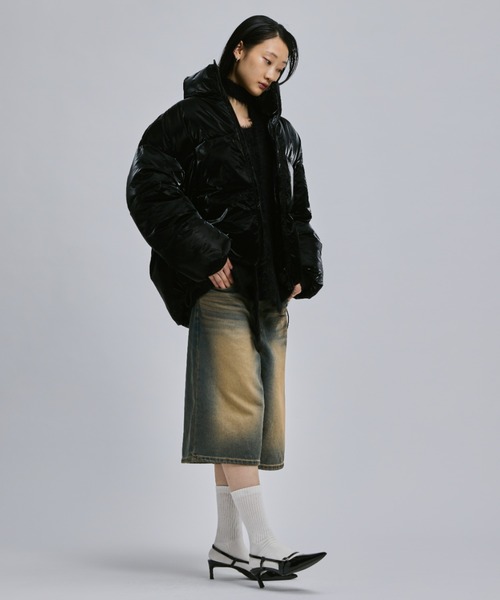 FEKETE（フェケテ）の「DRAWSTRING SHORT ECO DOWN JACKET / ドロスト