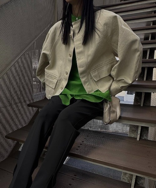 Ameri（アメリ）の「MILITARY CURVE BLOUSON（ミリタリージャケット