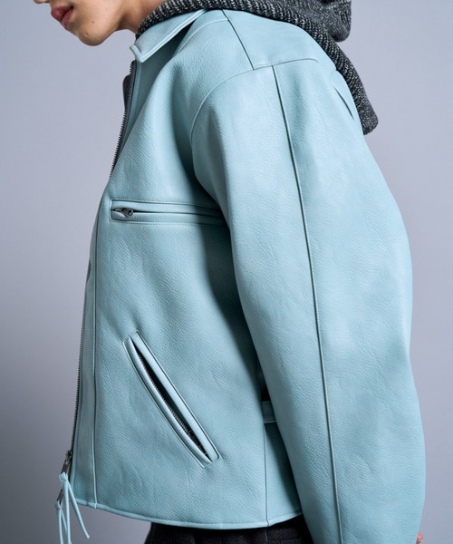 Camphor wood（カンファーウッド）の「short length zipped PU-leather