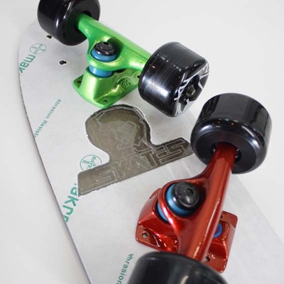 CRYSTAL FLEX CRUISER・SKULLSKATESクルージング用スケートボード