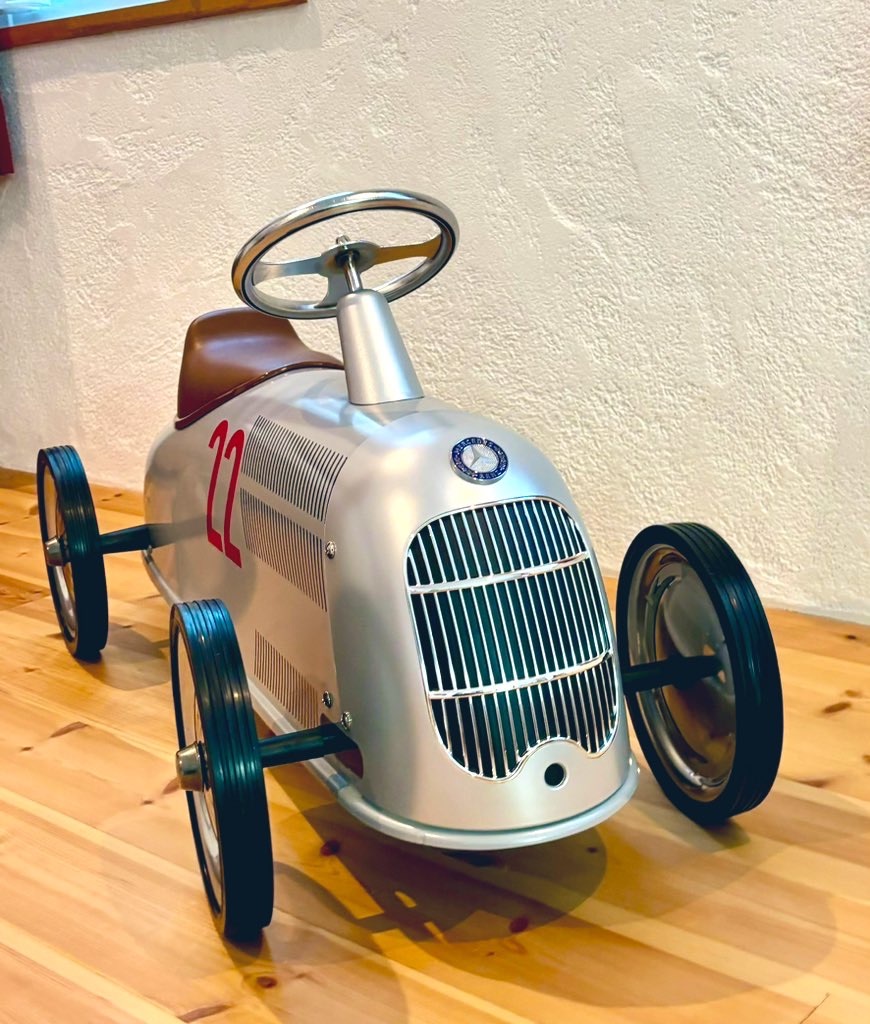 メルセデスミー展示、可愛いシルバーアローに痺れた - のぶろぐ13。
