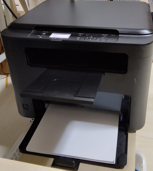 キヤノンのA4 モノクロレーザー複合機 MF272dw はコスパがよく便利