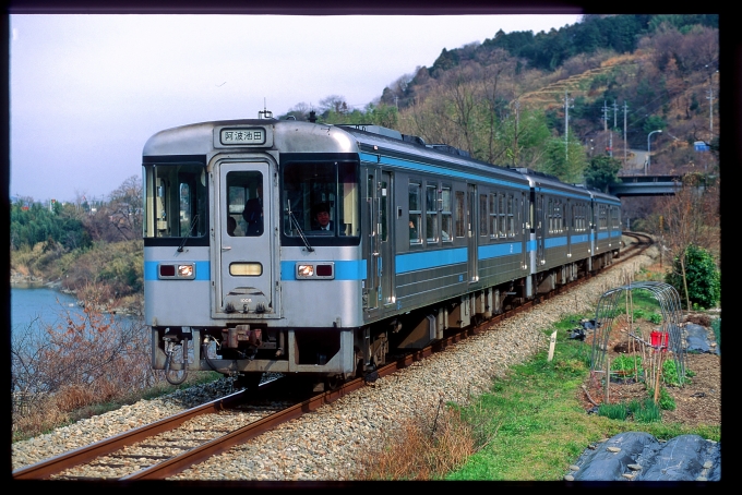 鉄コレJR四国の1000型の今後のバリエーションはあるのか？ - 本棚の