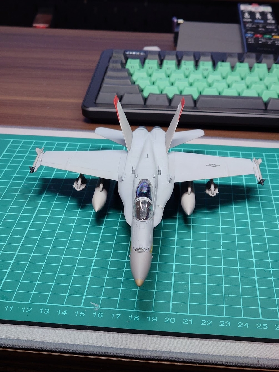 ハセガワ 1/72 F/A-18C ホーネット - 田舎おやじの言動log