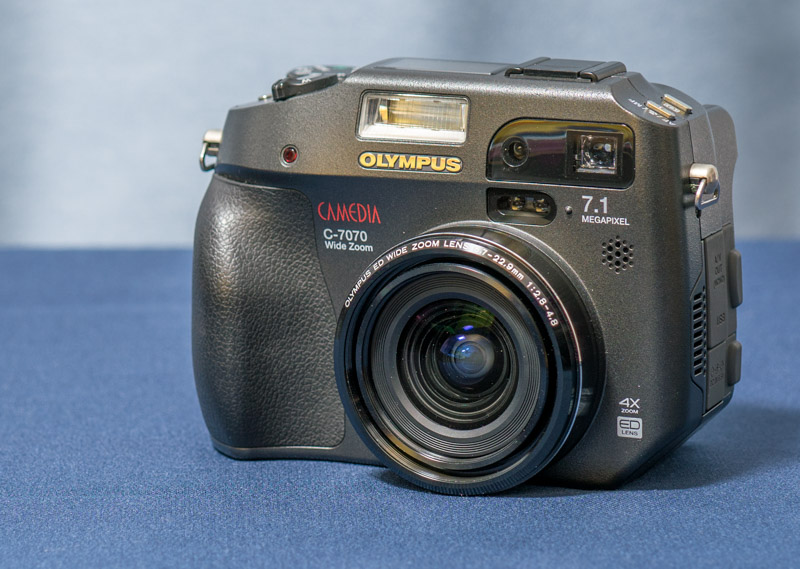 CAMEDIA C-7070 WideZoom Olympus - fortia's レビュー