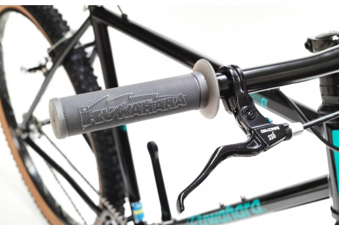 日本のKUWAHARAから、ATBリバイバル登場。 | Snatch Cycles