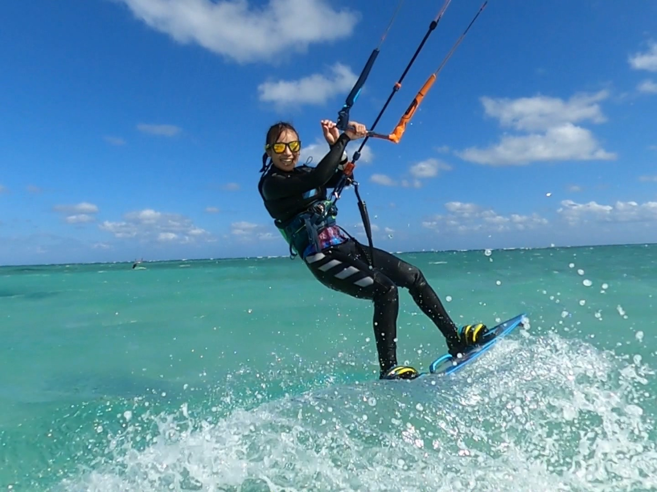 ☆千葉・富津岬・カイトボード☆海上を滑る新感覚のマリンスポーツ