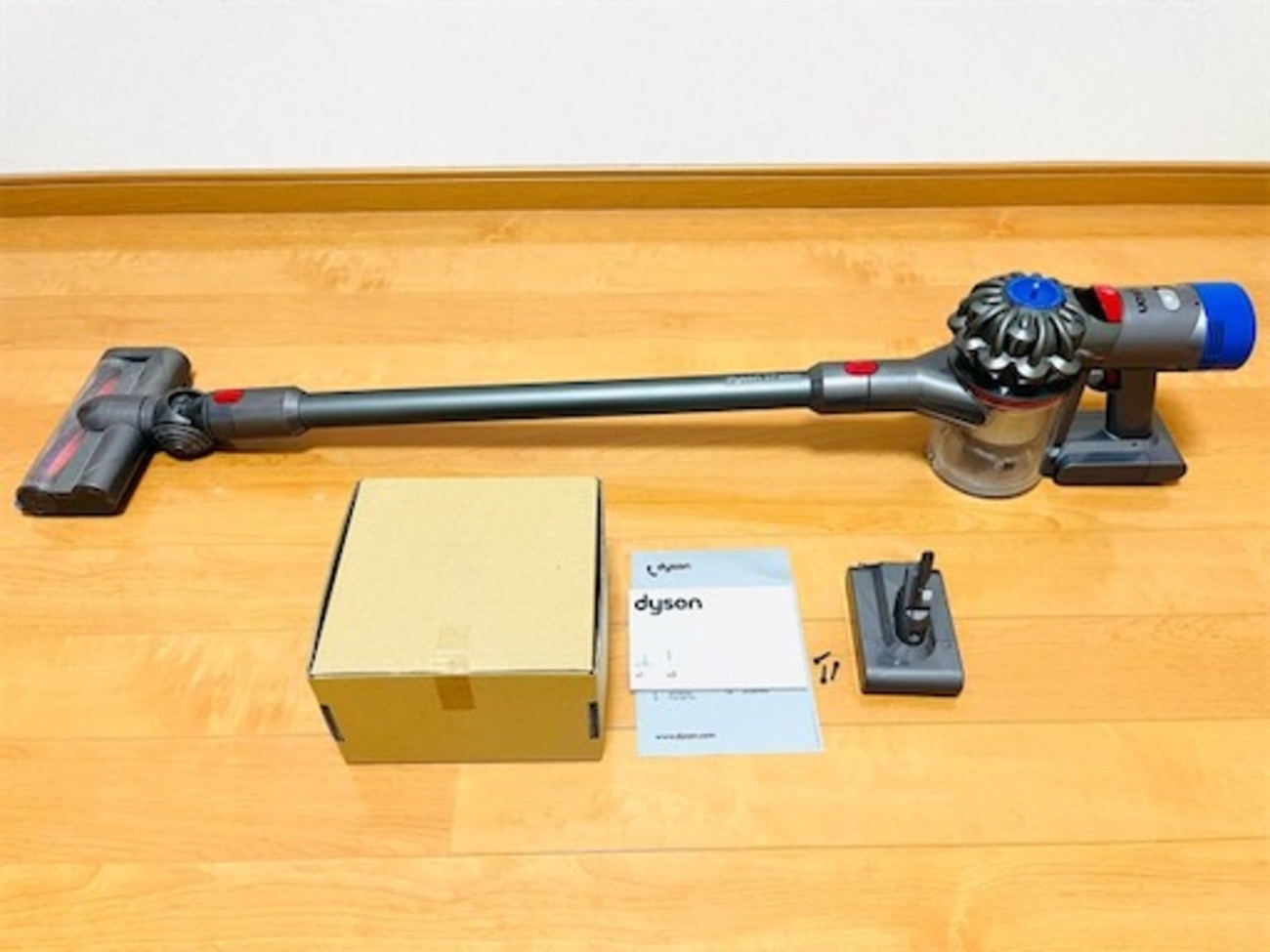 ダイソン掃除機V7のSV11バッテリーを交換した流れまとめ【赤ランプ点滅