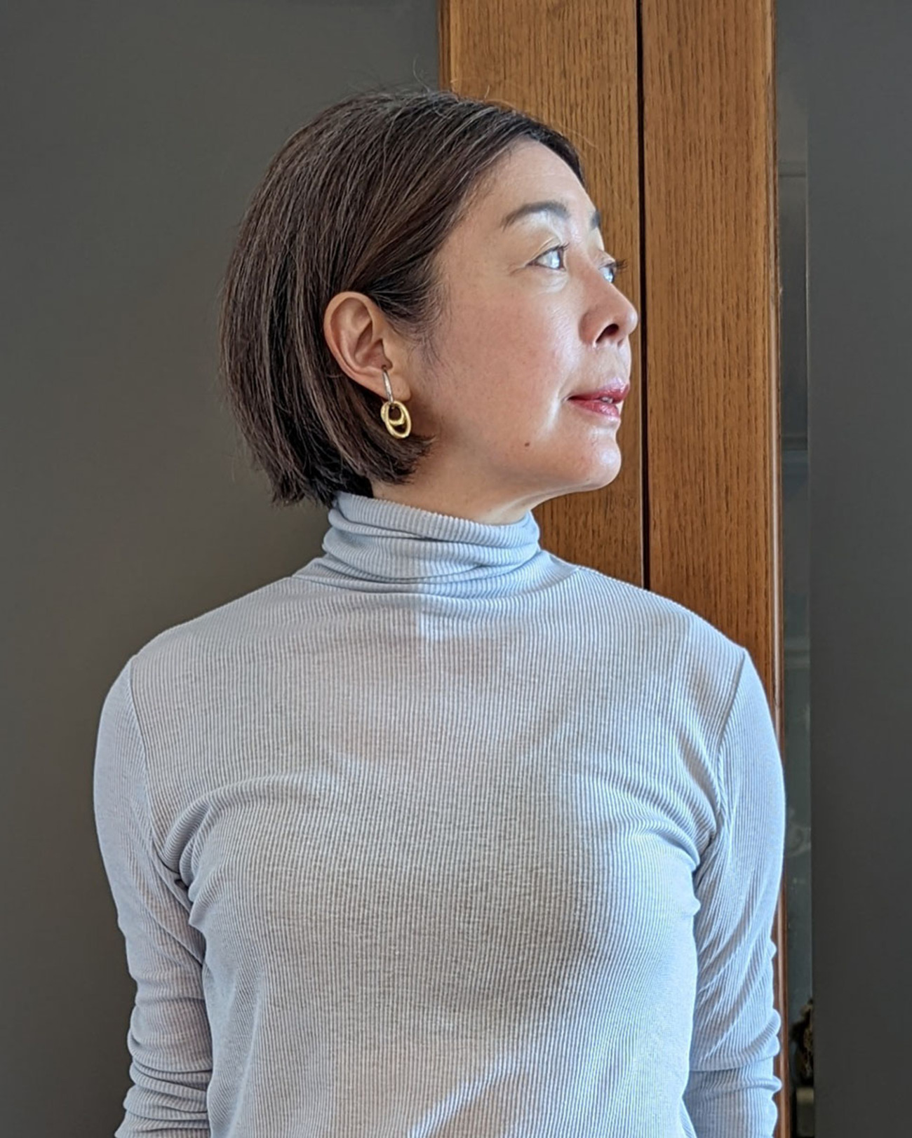 美容の発明品！？乾燥から首を守る極薄ハイネック｜ふわふわのカシミヤ