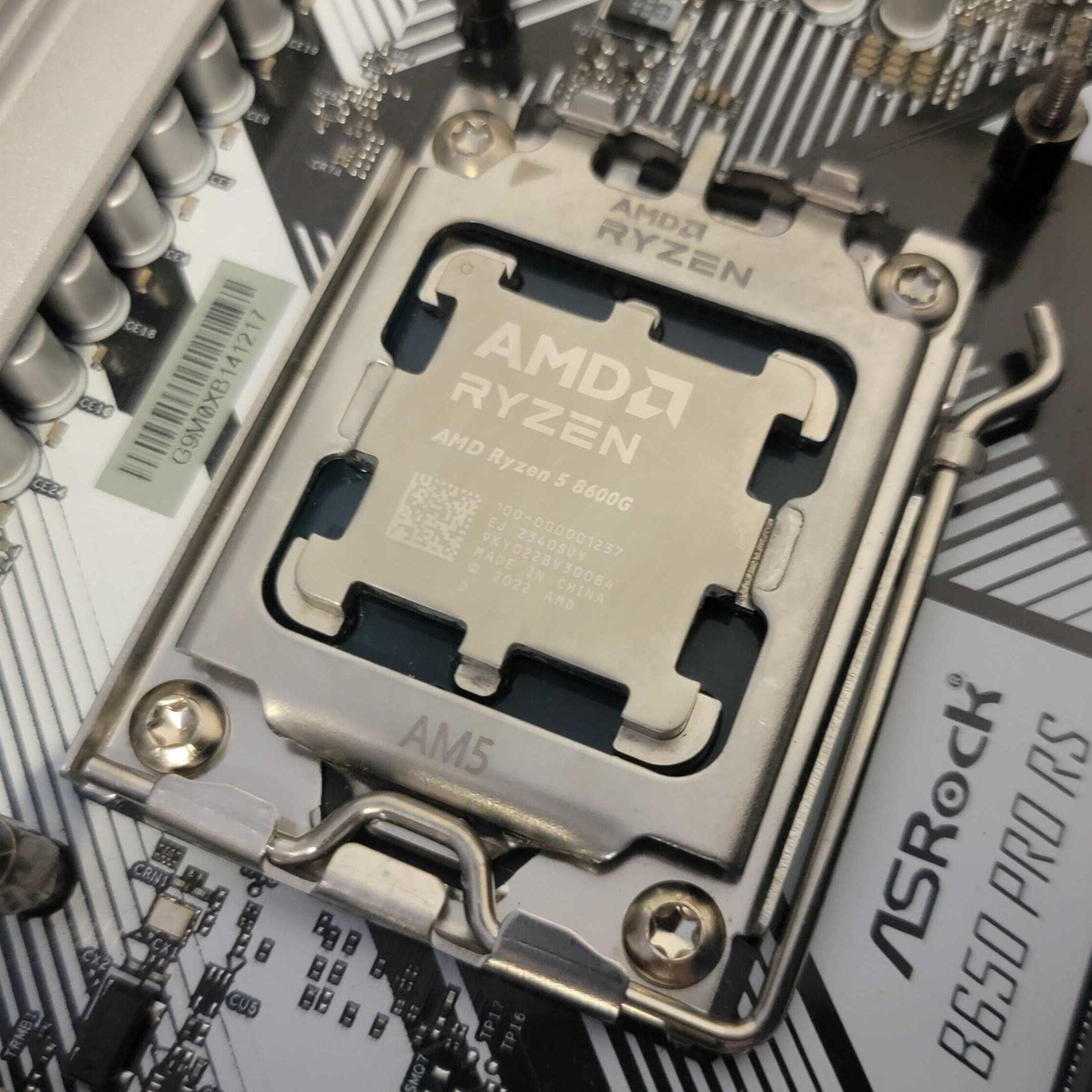 AMD Ryzen 5 8600G Hyper-RX, Power Consumption, Overclocking, Test