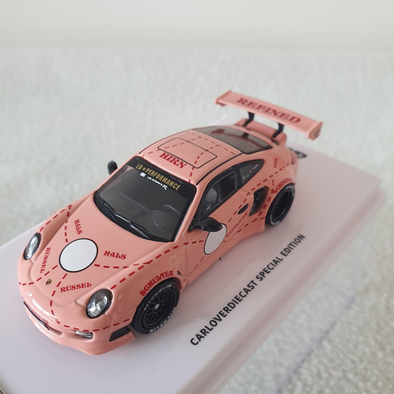 Porsche 911 997 LBWK Pink Pig 1/64 Inno64 - In64-997LB-PIG