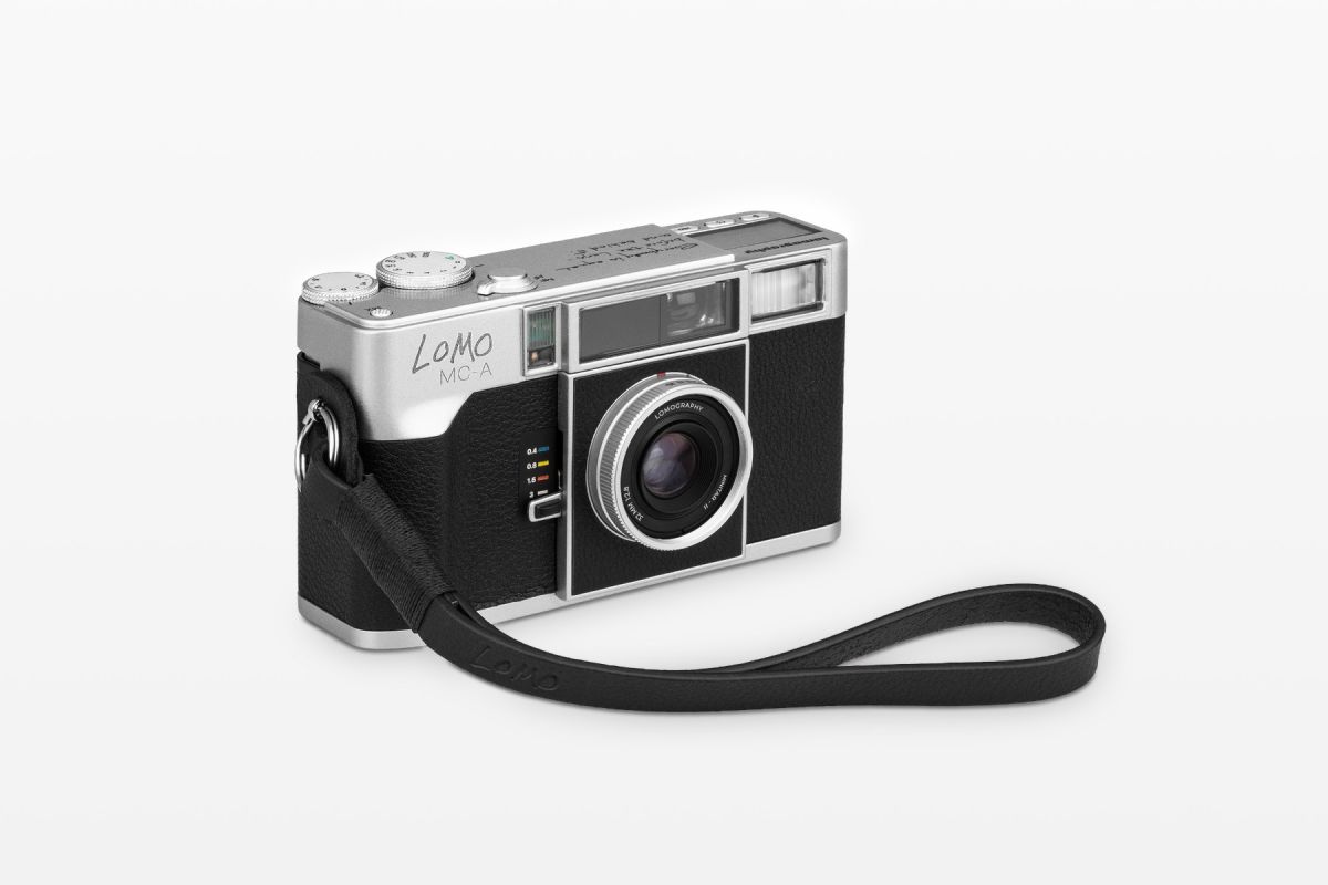 Lomo MC-A 35 mm Film Camera Silver – Lomography