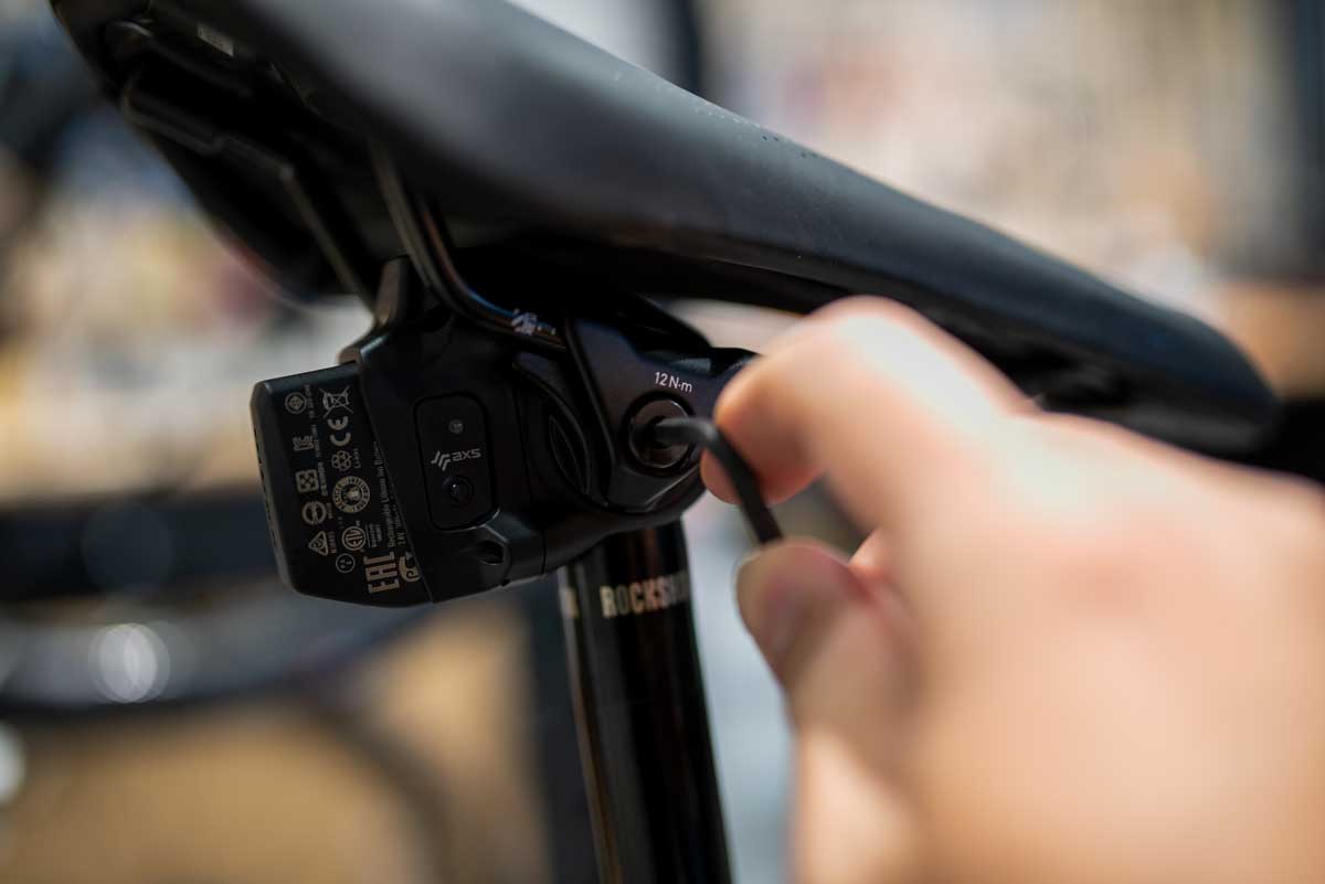 ROCKSHOX Reverb AXS(ロックショックス リバーブAXS)ワイヤレス電動