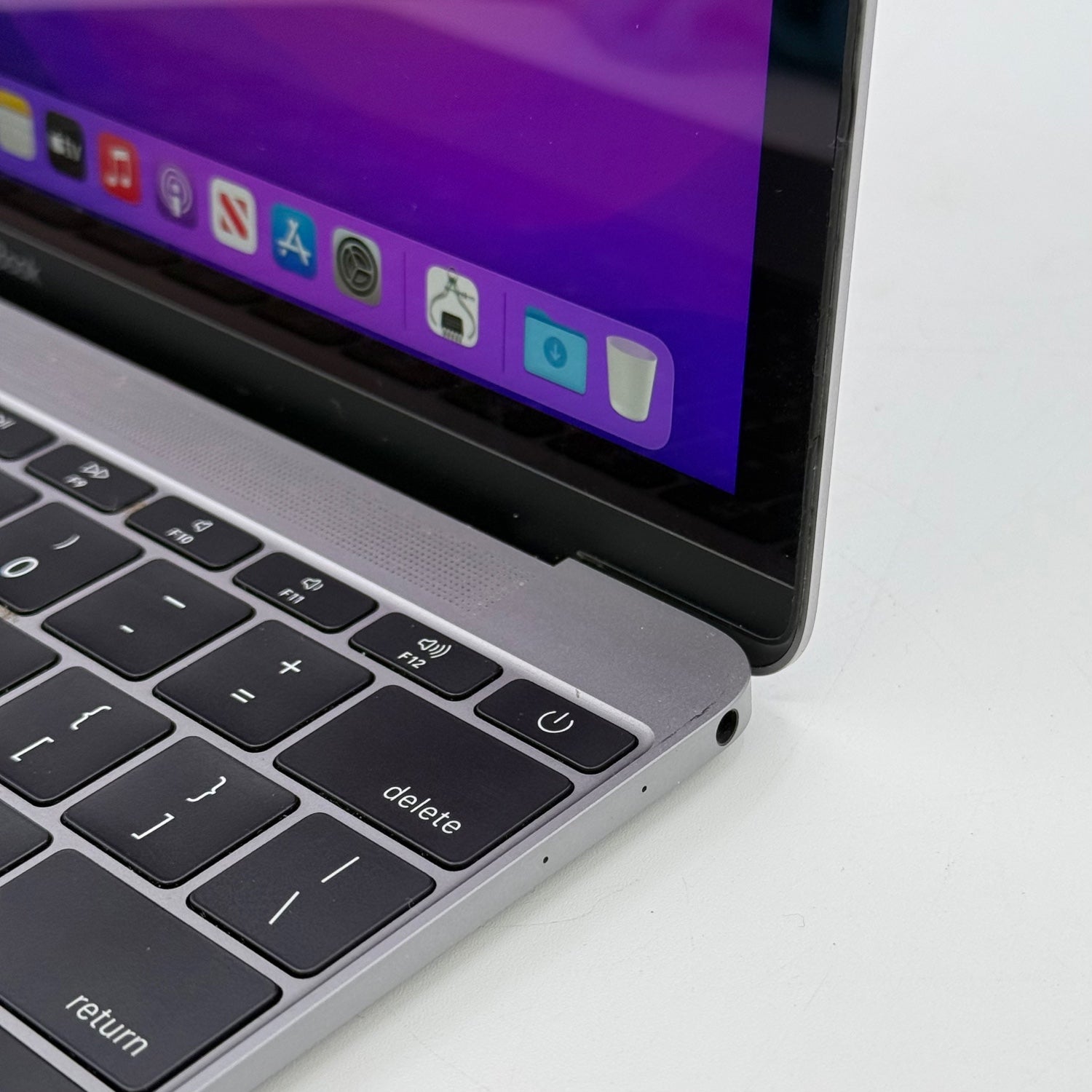 2017 Apple MacBook 12