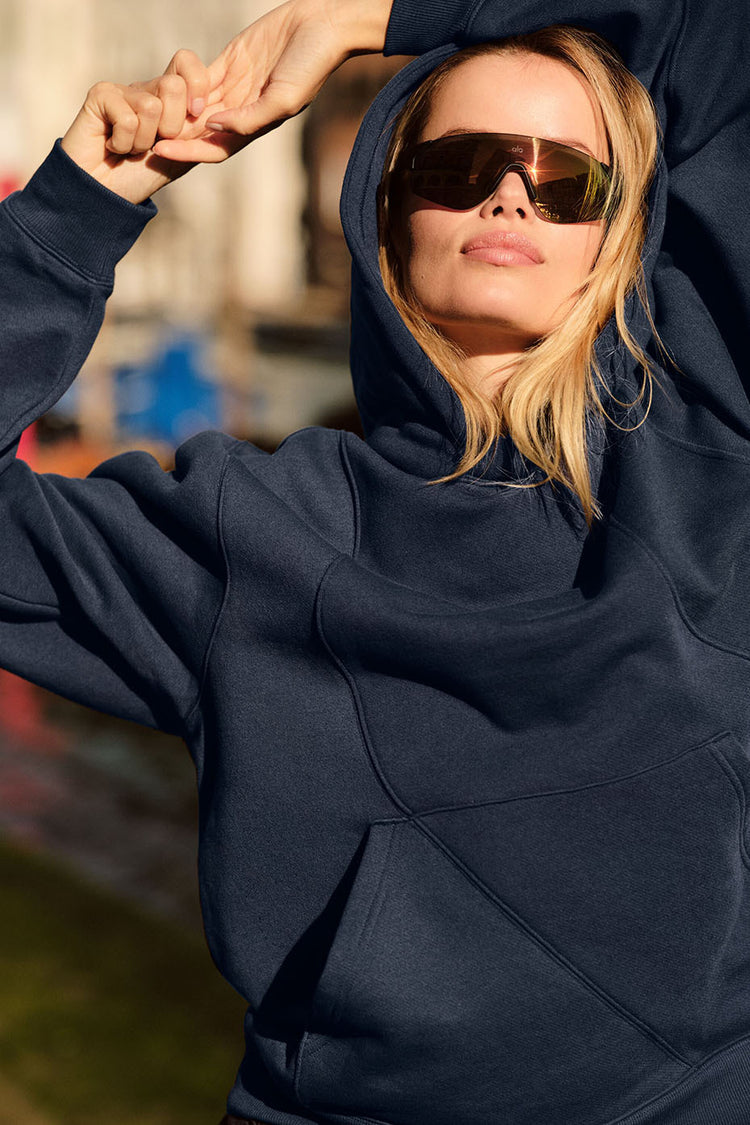 Make Waves Hoodie - Navy Tonal | ALO