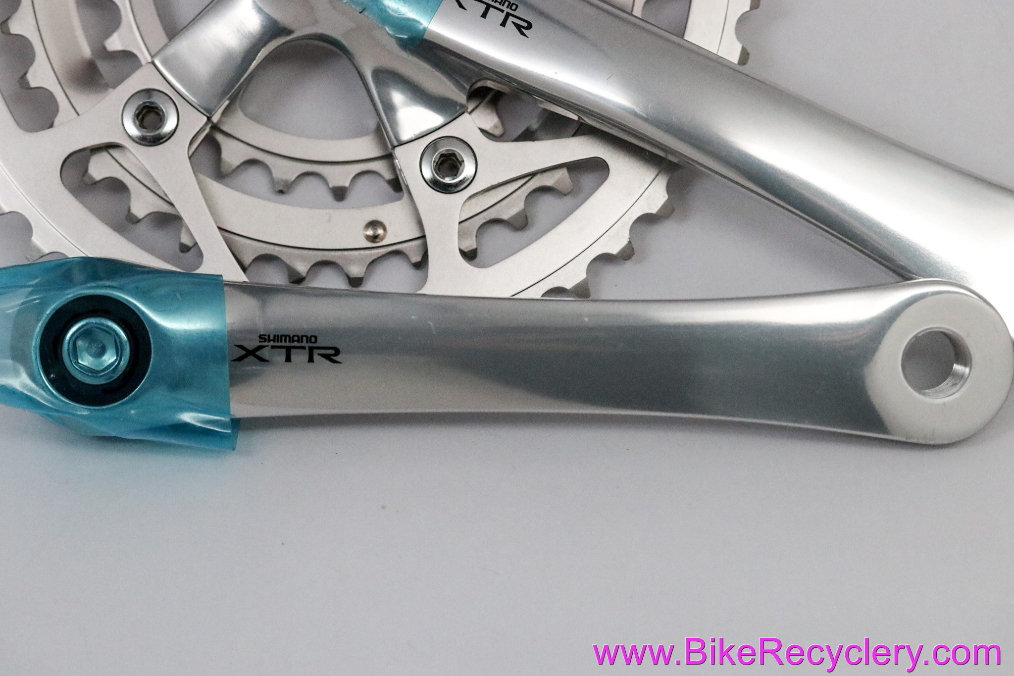 NOS Shimano XTR FC-M900 Crankset: 170mm - 46/36/26t - 8-Speed