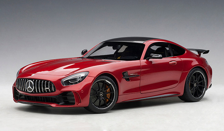 新品同様】オートアート 1/18 AMG GT R 76334 新品同様】オートアート 1/18