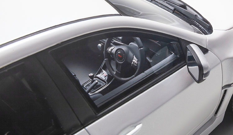 1/18 OTTO Subaru Imprezza STi S206 Resin Car Model - LIVECARMODEL.com
