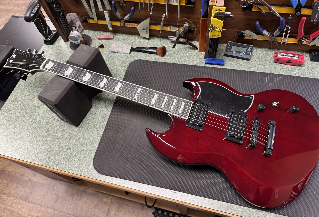 ESP E-II Viper Black Cherry