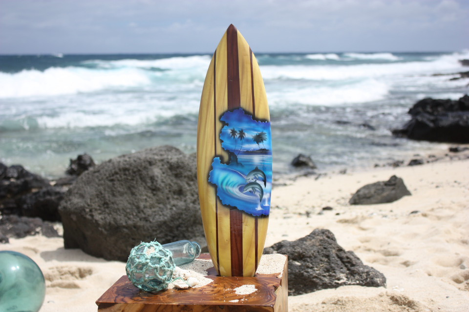 Surfboard w/ Dolphins 20