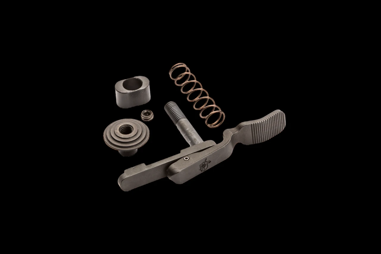 KAC Knight's Armament Company Ambidextrous Magazine Release