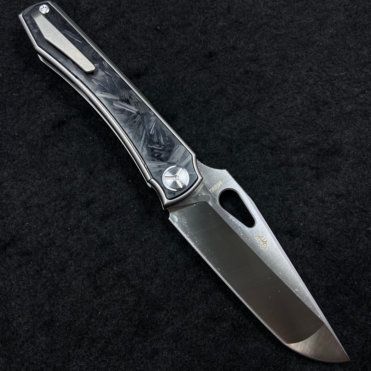 TwoSun TS136 Stingray M390 Carbon Fiber Titanium - Way Of Knife