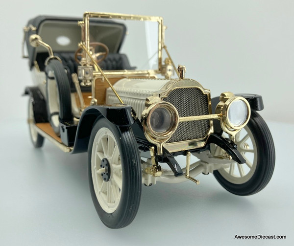 Franklin Mint 1:24 1912 Packard Victoria Model 1-48, White