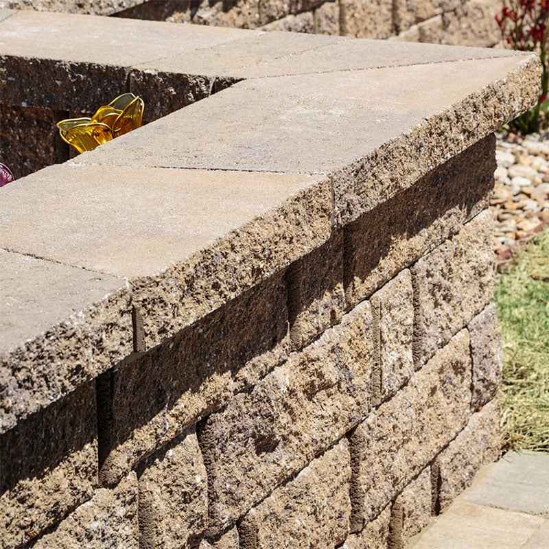 Diamond® 9D 2.0 FSW - Textured Freestanding Wall Blocks - Belgard
