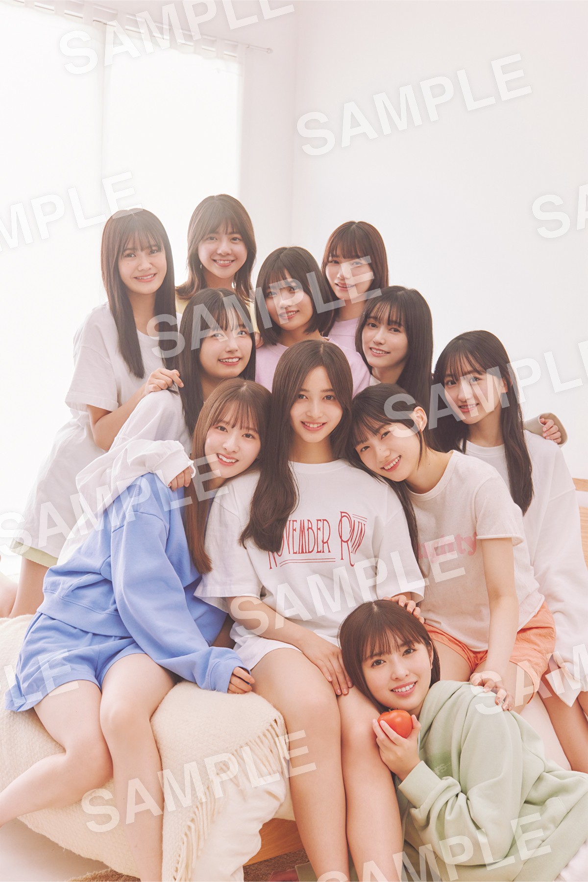 乃木坂46、5期生写真集から封入特典ポスター解禁 第1弾は11人全員集合