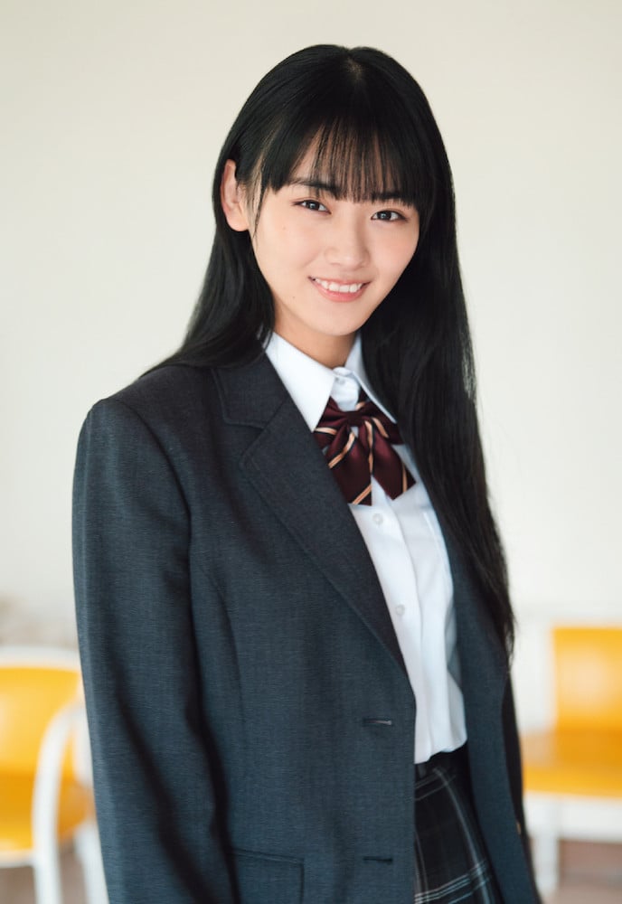櫻坂46山崎天＆日向坂46渡辺莉奈、儚くも眩しい制服姿 『B.L.T.