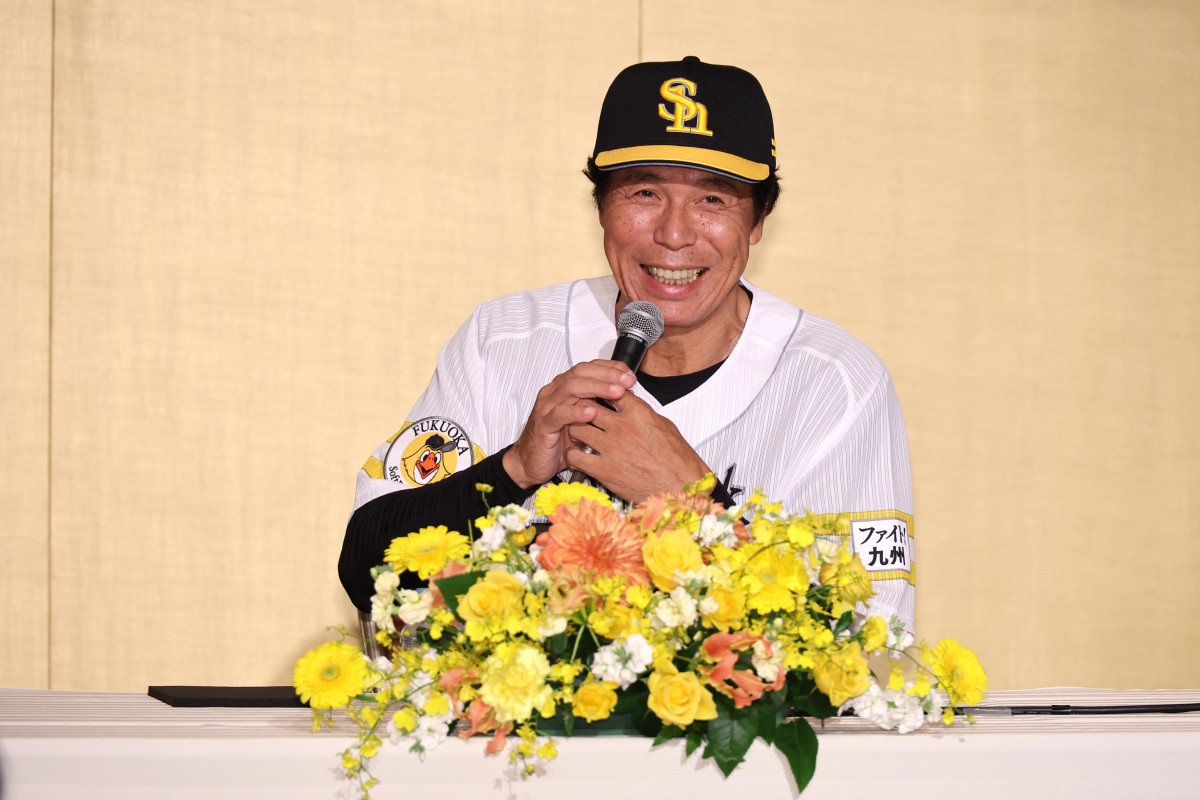 福岡ソフトバンクホークス誕生20周年記念事業でOB戦 秋山幸二監督と