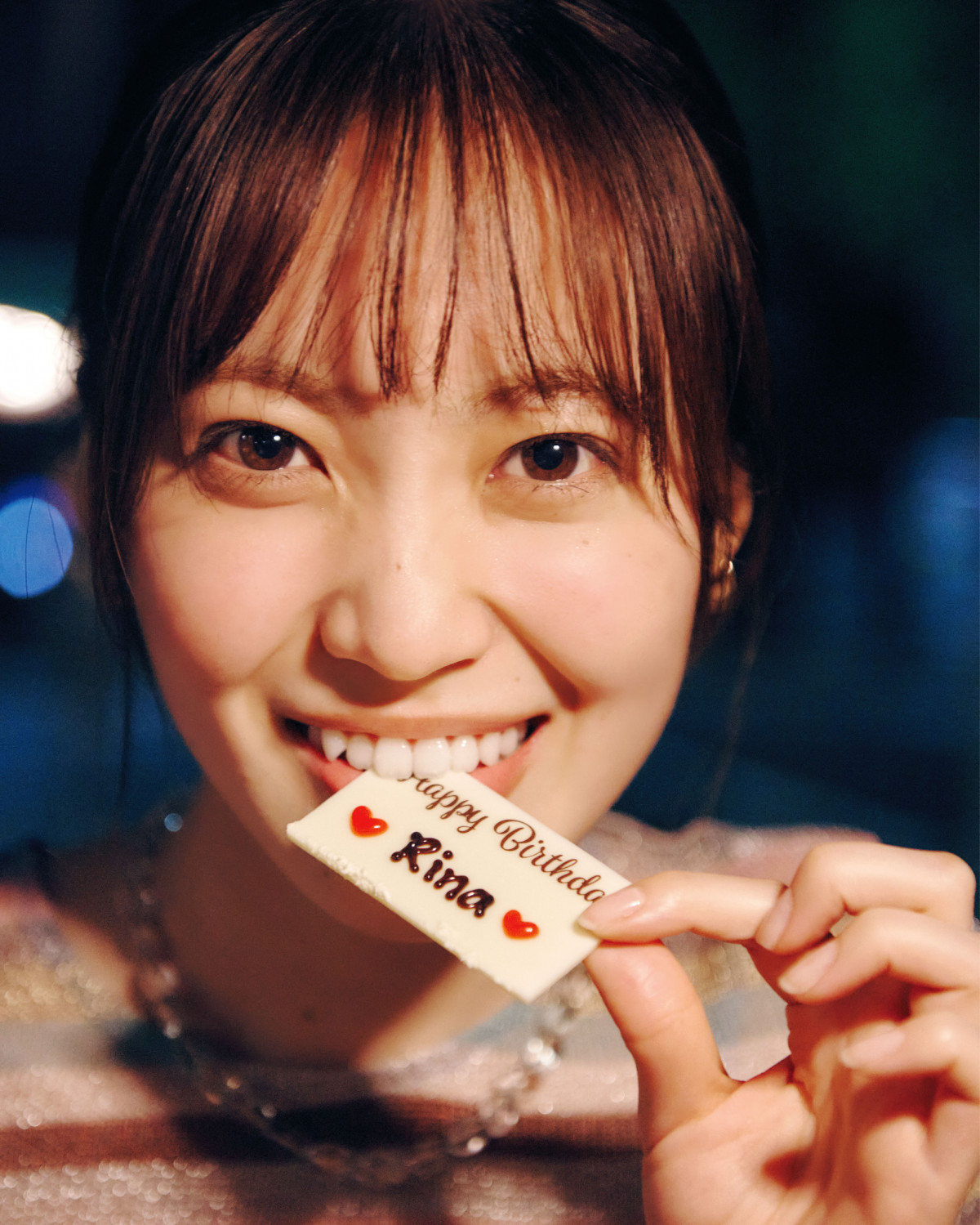 櫻坂46松田里奈、26歳の誕生日ショット公開 サプライズに涙をこぼす