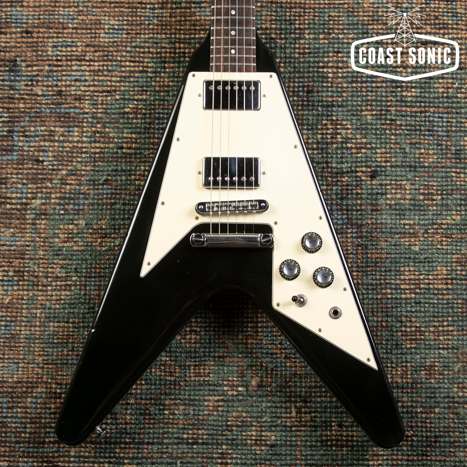 1989 Gibson Flying V '67 Reissue w/ non original case