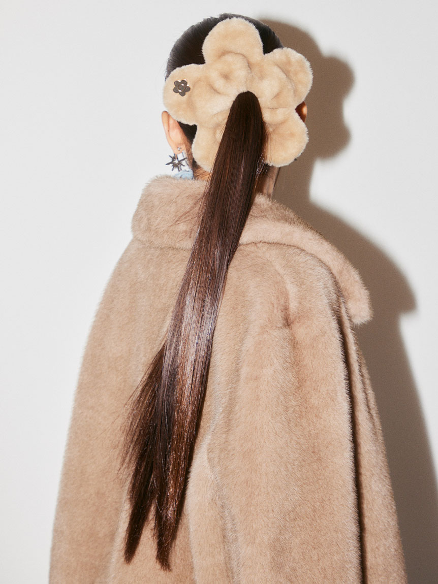 LILY BROWN×MARY QUANT】ファーフラワーシュシュ(ヘッドアクセサリー
