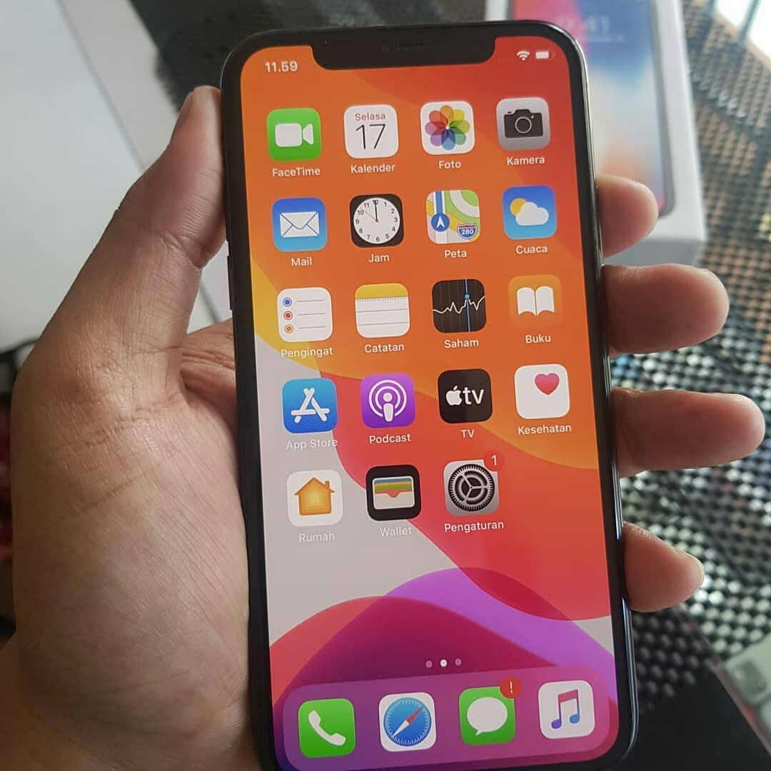 iPhone X Specs and Monitoring - MQC12