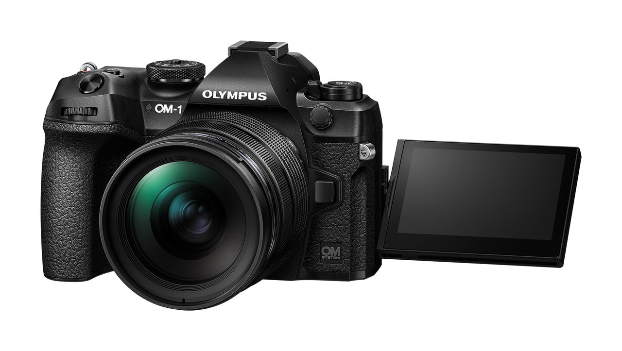 OM デジタルソリューションズ「OM SYSTEM OM-1」はどんなカメラ？ プロ
