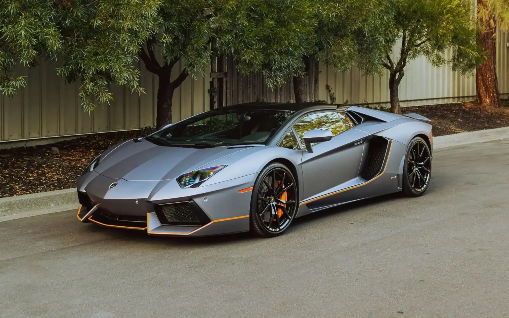MP: 18k-Mile 2015 Lamborghini Aventador LP700-4 Roadster | PCARMARKET