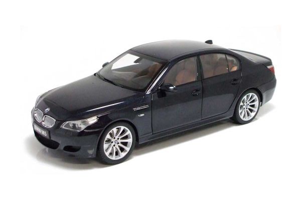京商 ミニカー | 販売終了: KYOSHO 1/18 BMW M5 Sedan Carbon Black