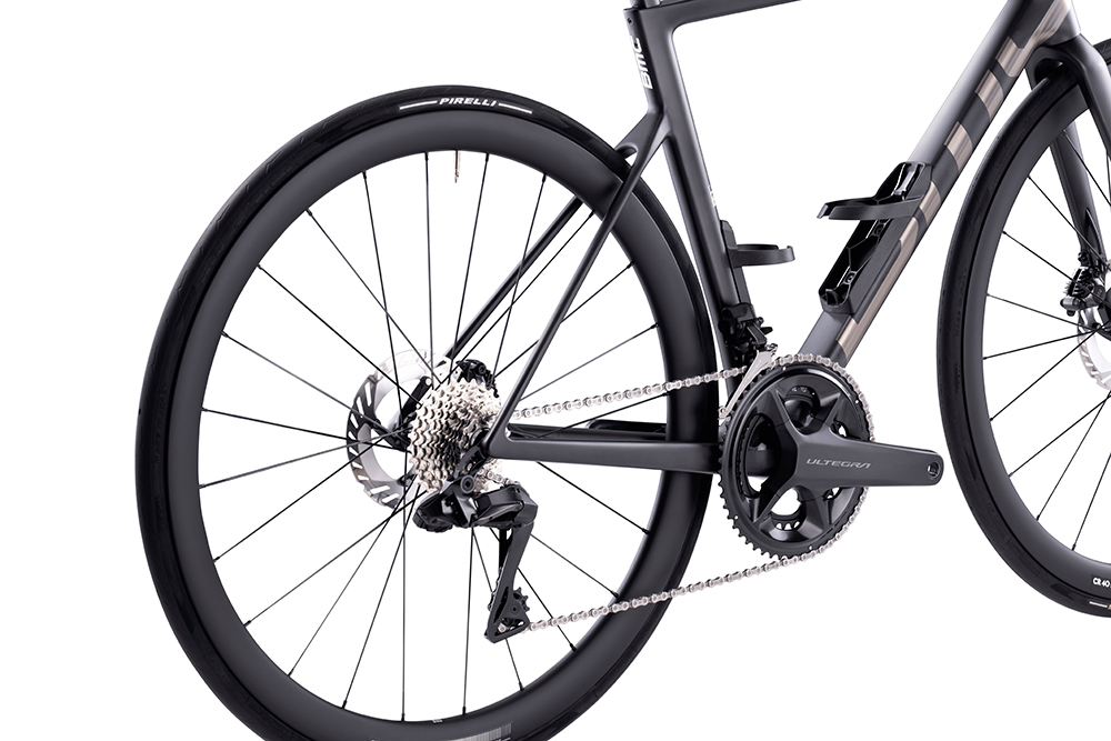 Teammachine Teammachine SLR 01 FOUR｜BMC Switzerland 日本公式Webサイト