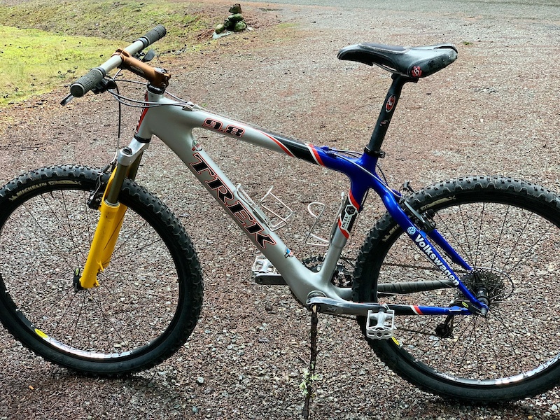 Trek Elite 9.8 Carbon Hardtail Medium XTR SID Custom For Sale