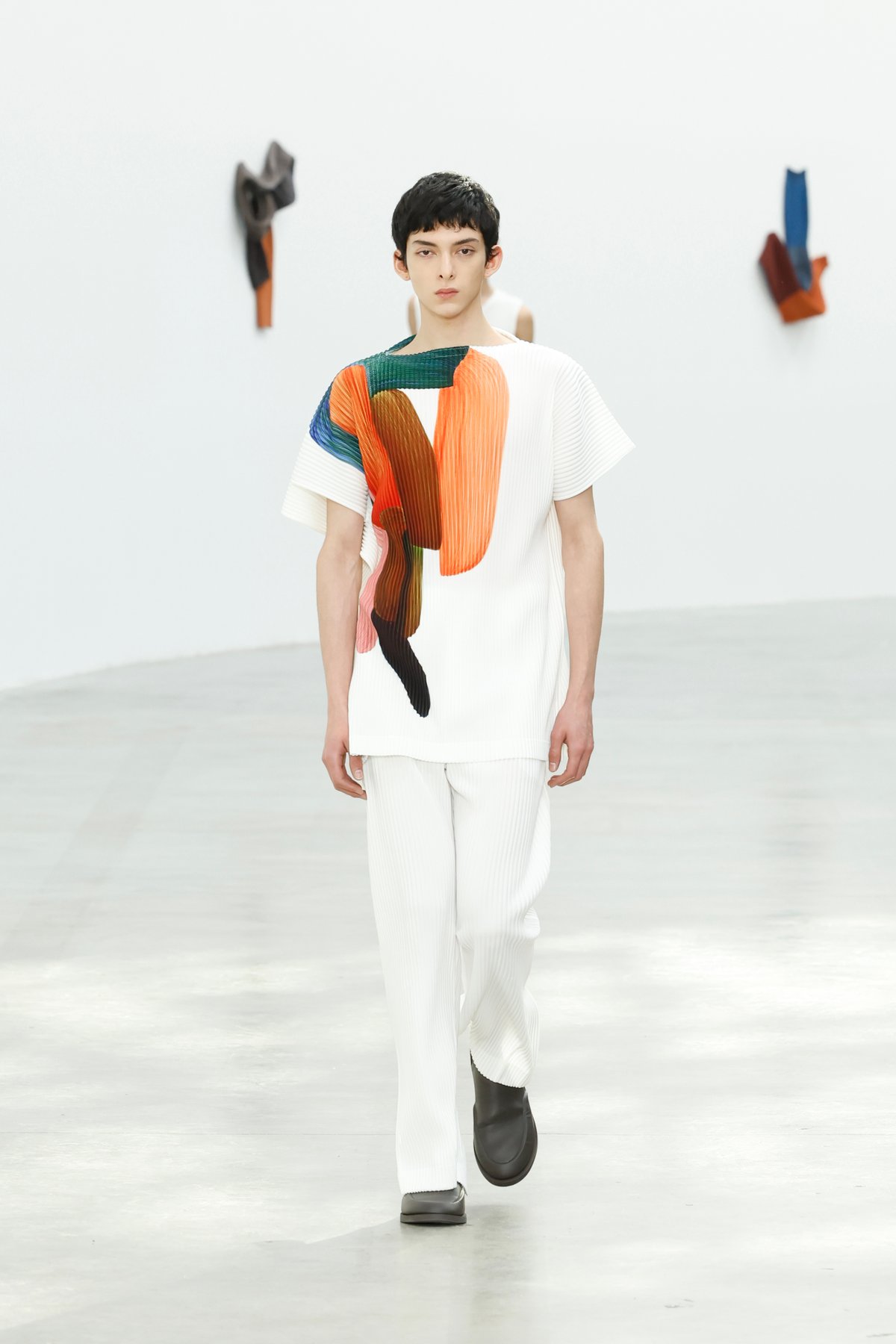 HOMME PLISSÉ ISSEY MIYAKE 2024年秋冬コレクション | パリ | 画像42枚